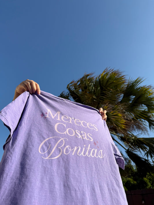 Mereces cosas bonitas garment-dyed tee