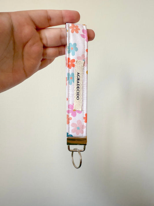 Agradecido wristlet keychain