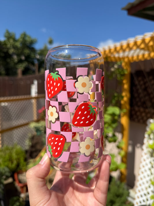 Checkered strawberries glass cup