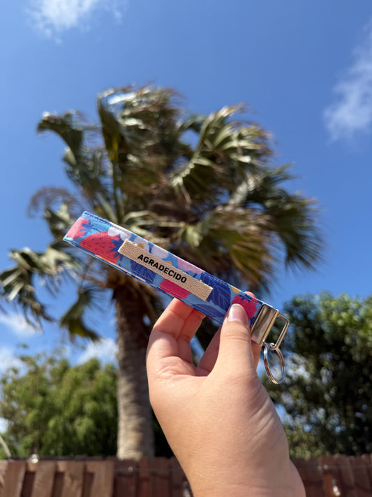 Agradecido wristlet keychain