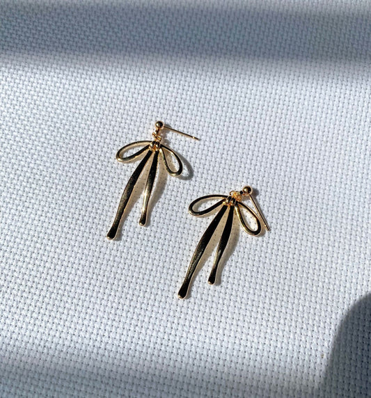 Lola bow earrings (studs)