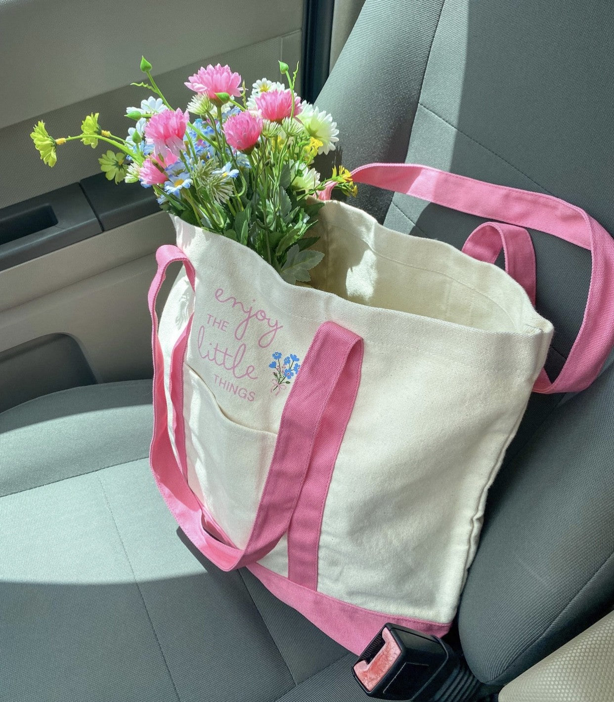 The little things tote bag